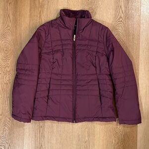 LANDS-END PURPLE PUFFER JACKET SZ. Small